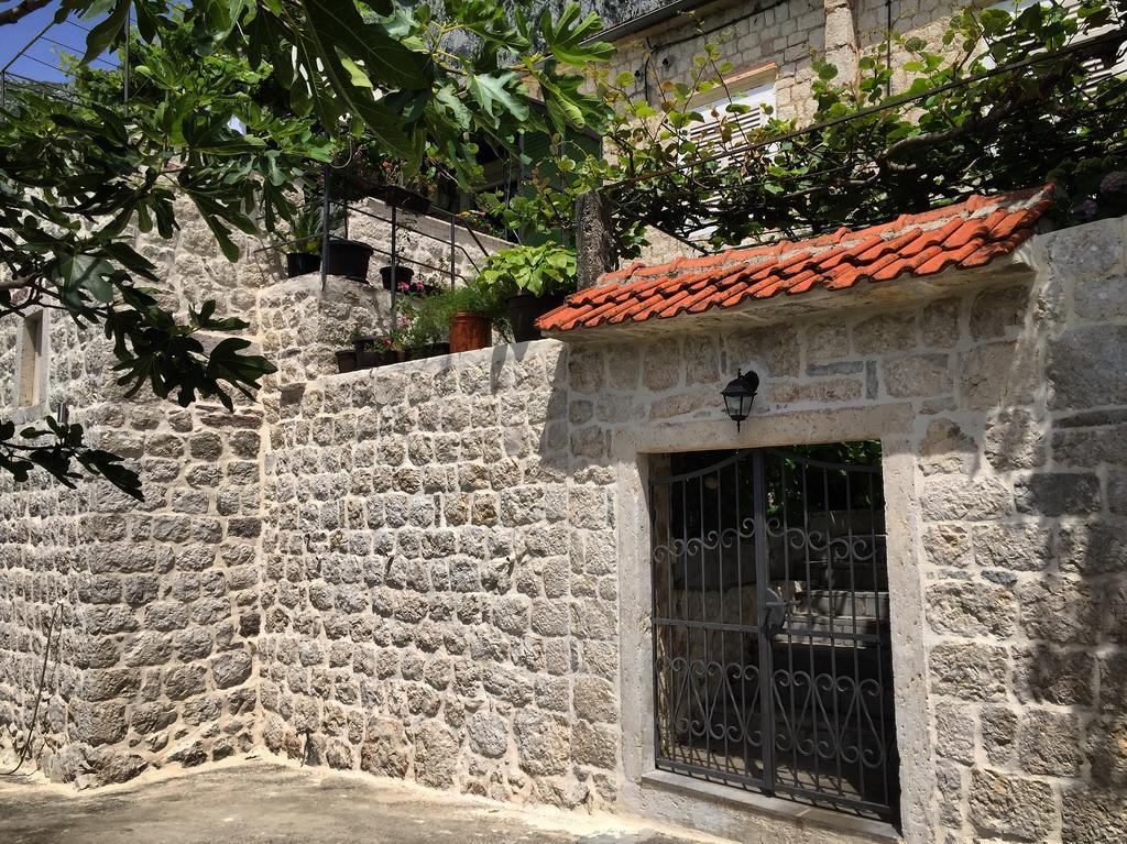Apartment Terazza Di Ljuta Kotor Luaran gambar